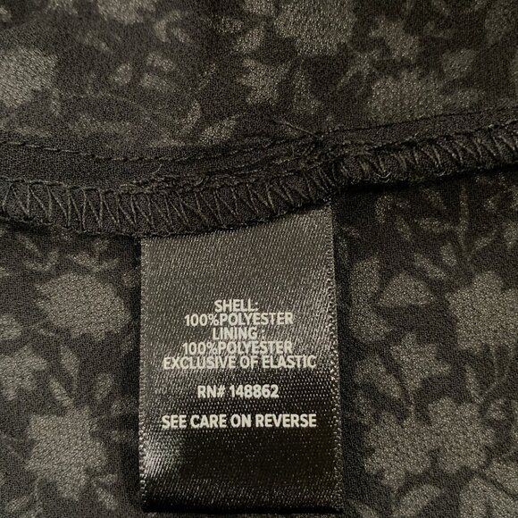 Torrid black white floral Babydoll Chiffon Smocked 3/4 sleeve Top plus Size 2X - Picture 4 of 8